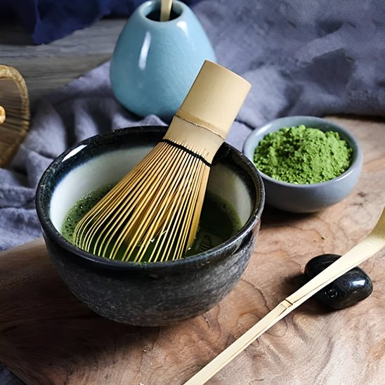 Fouet Ă  Matcha Japonais en Bambou