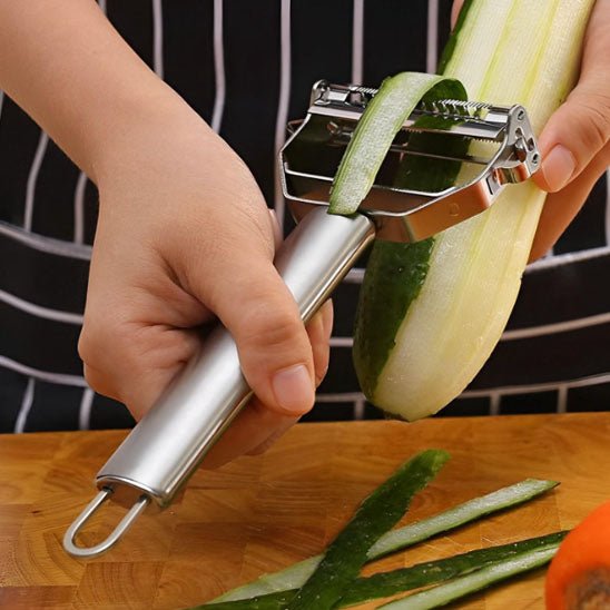 Éplucheur Inox 3-en-1 : L'outil indispensable en cuisine!
